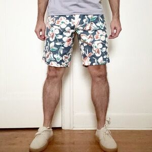 Bonobos Men’s 9” Zambezi Floral Bering Sea Chino Short Size 32